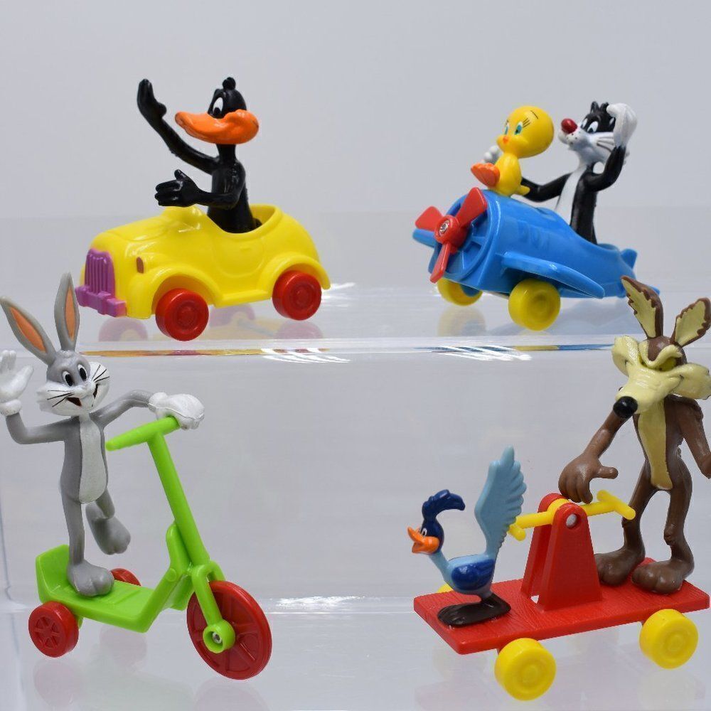 Vintage 1989 Happy Meal toys Looney Tunes toys complete set of 4.